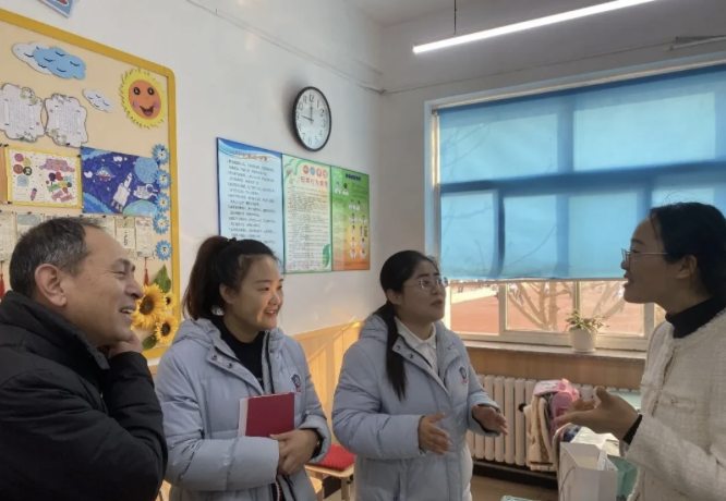 ��С�νӡ�˫�򱼸���ʮ�������׶�԰�߽���ʮ������Сѧ����̽�ɳ��ν�·